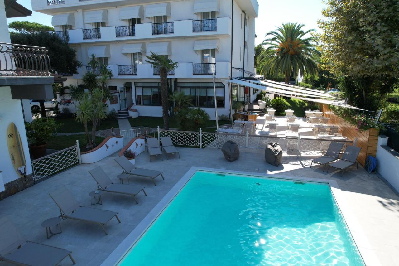 Hotel Tarabella Forte dei Marmi Exteriér fotografie