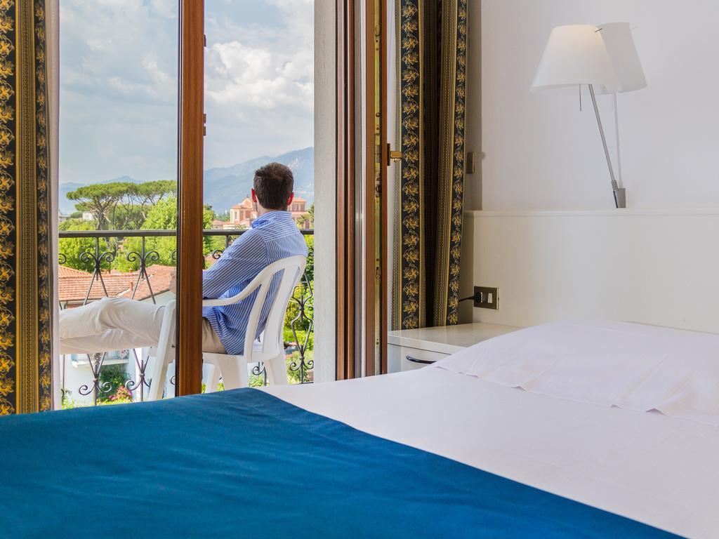 Hotel Tarabella Forte dei Marmi Pokoj fotografie